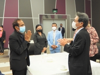 Airport Signing Ceremony 5