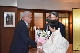 receiving guest
